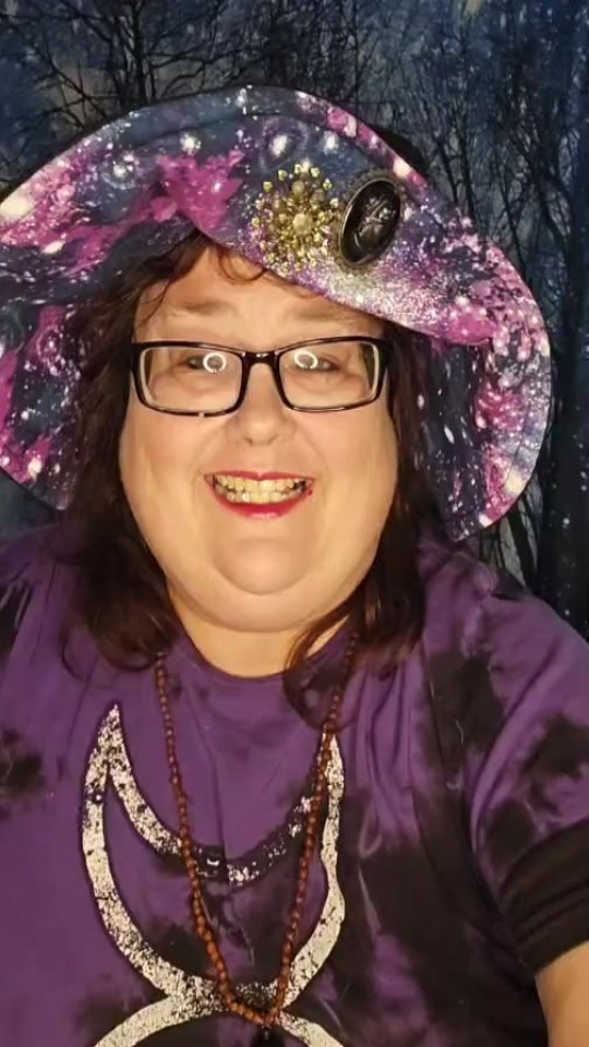 Available for Parties, Consultations and Readings.
Tips always welcome.
Venmo: @auntiepanpan 
Zelle: 7142745985
Go to
www.auntiepanpan.com 
For bookings and scheduling