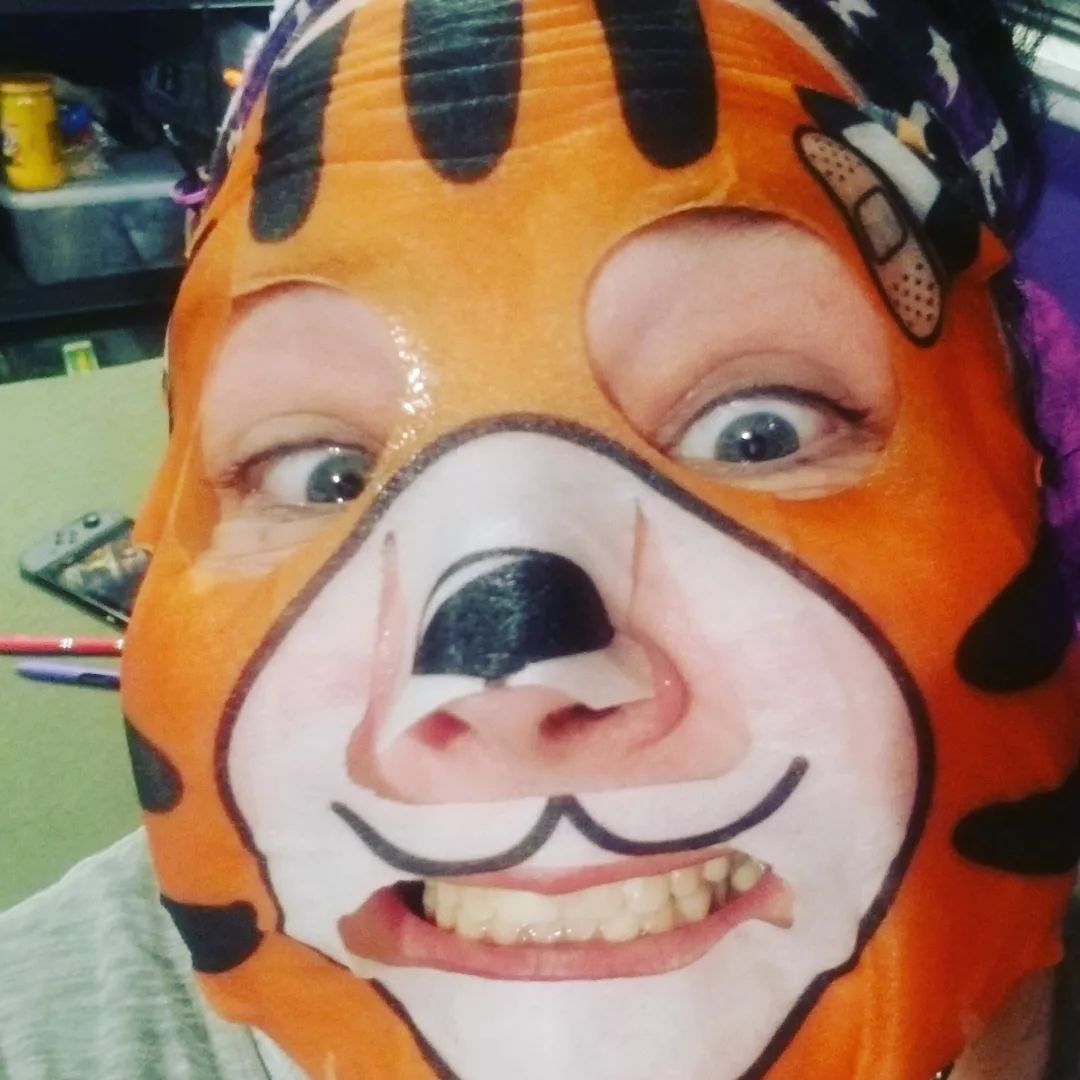 Sometimes self care is putting on a tiger face mask and screaming hakuna matata!!!!
#tigermask #facemask #facemassage #facemaskselfie 
#selfcare #selfcareisthemostimportantcare #hakunamatata #loveyourself #loveyourbody