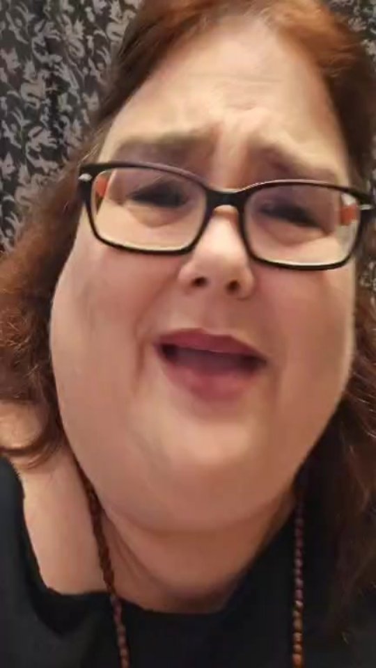 Available for Parties, Viking Funerals, and Readings.
Tips always welcome.
Venmo: @auntiepanpan 
Zelle: 7142745985
Go to
www.auntiepanpan.com