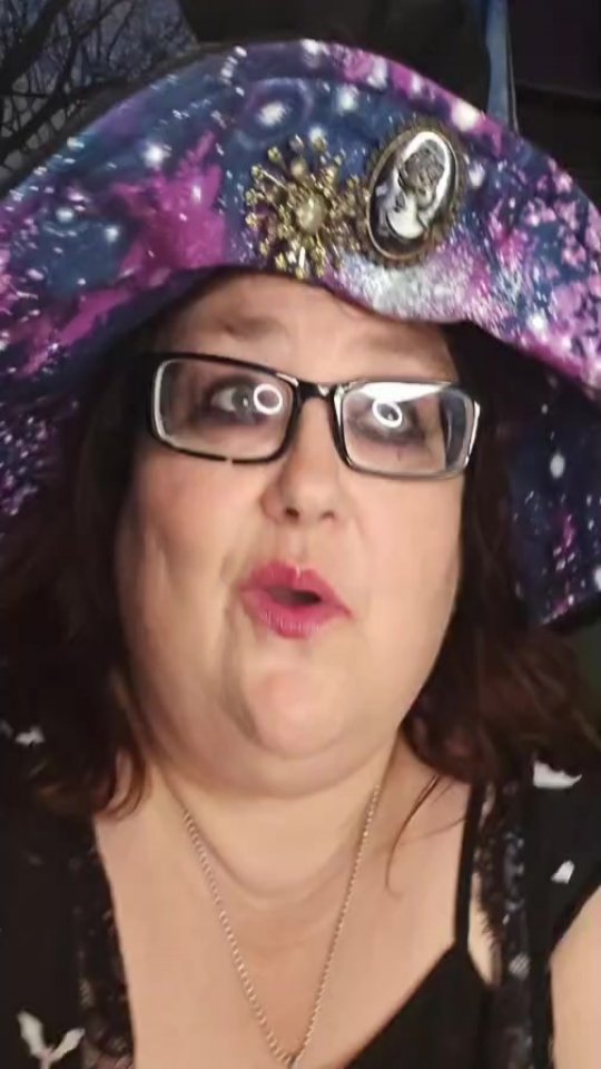 AuntiePanPan!
Available for Parties, Consultations and Readings.
Tips always welcome.
Venmo: @auntiepanpan 
Zelle: 7142745985
Go to
www.auntiepanpan.com 
For bookings and scheduling